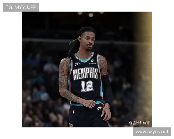 贾·莫兰特这生活，打球像明星，买的鞋比我几个月工资还多！